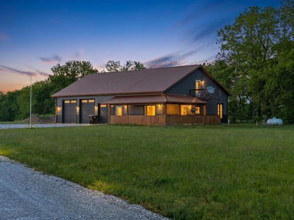 8957 W Farm Road 194 , Republic, MO 65738