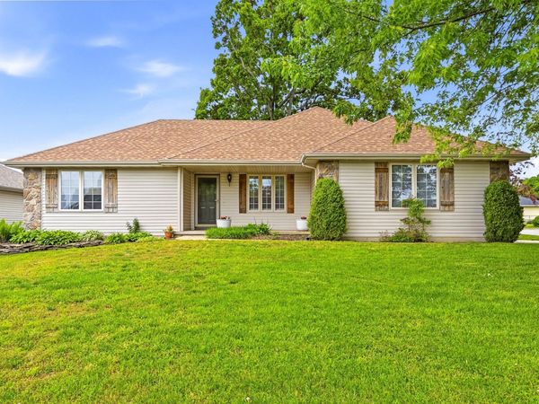 151 E Cody Drive , Rogersville, MO 65742