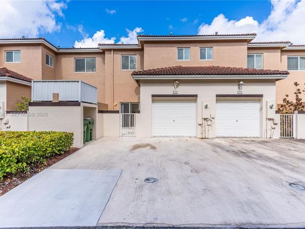 2312 SE 21st St , Unit 2312, Homestead, FL 33035