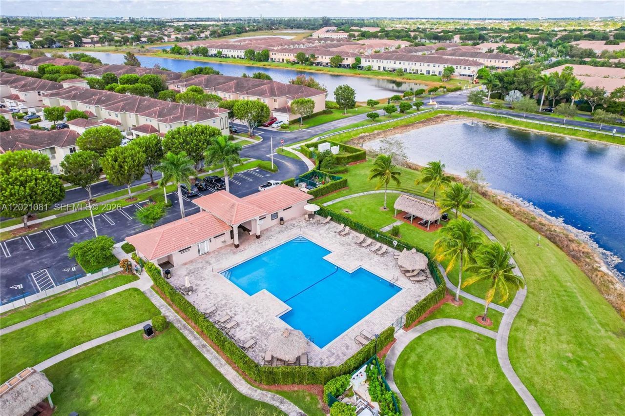 2312 SE 21st St, Unit 2312, Homestead, FL 33035 Photo