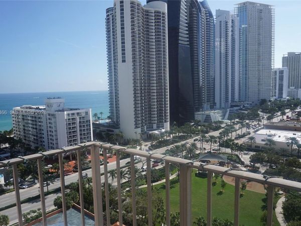 210 174th St , Unit 1904, Sunny Isles Beach, FL 33160