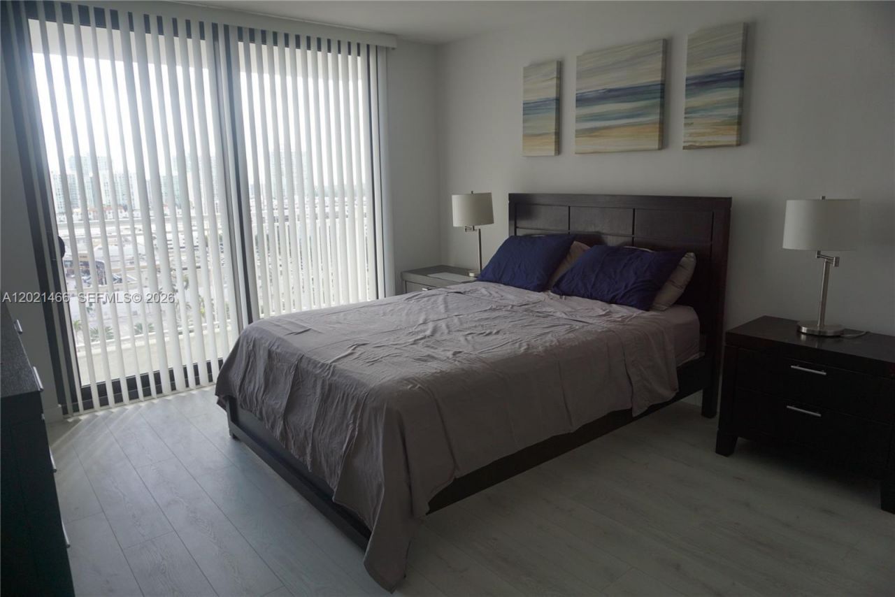 210 174th St , Unit 1904, Sunny Isles Beach, FL 33160 Photo
