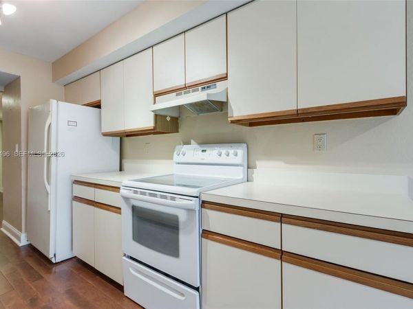 1420 Sheridan St, Unit 3H, Hollywood, FL 33020