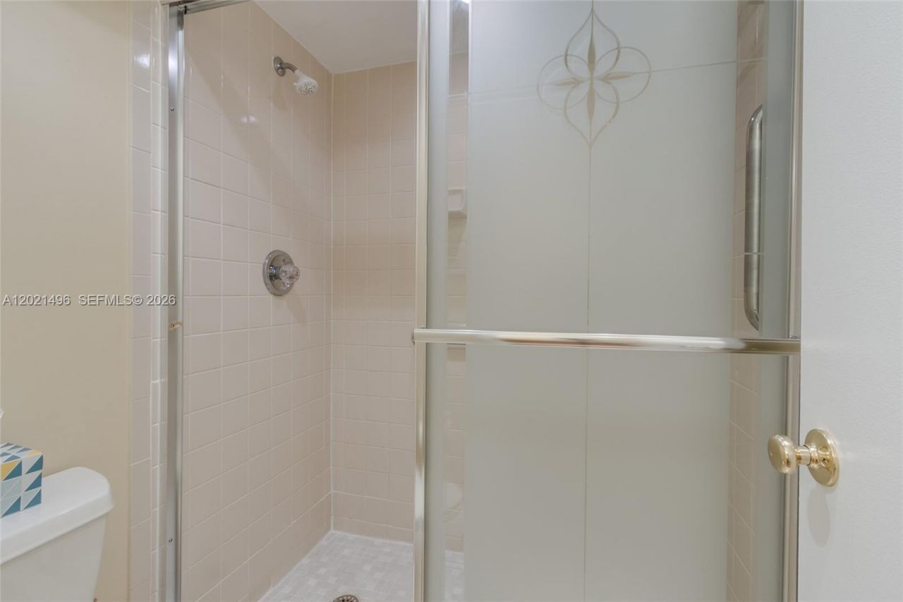 1420 Sheridan St, Unit 3H, Hollywood, FL 33020 Photo