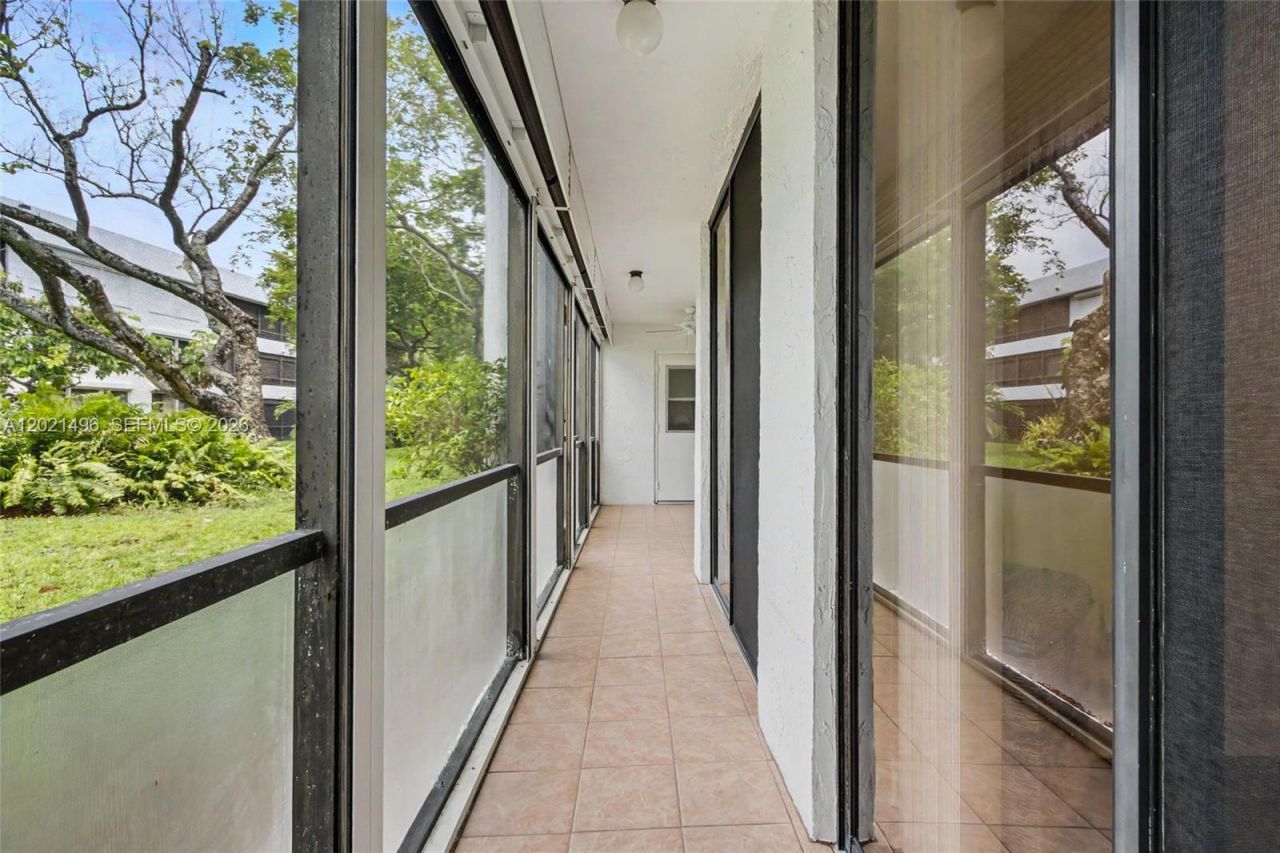 1420 Sheridan St, Unit 3H, Hollywood, FL 33020 Photo