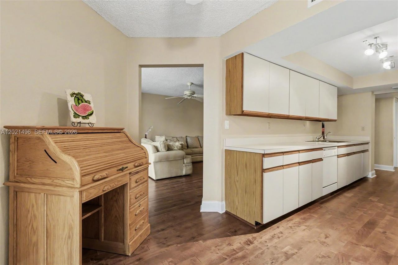 1420 Sheridan St, Unit 3H, Hollywood, FL 33020 Photo