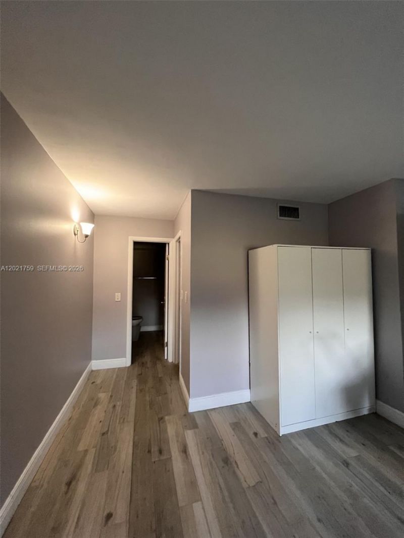 9440 SW 8th St , Unit 320, Boca Raton, FL 33428 Photo