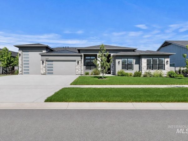207 S Eagles Roost Way, Eagle, ID 83616