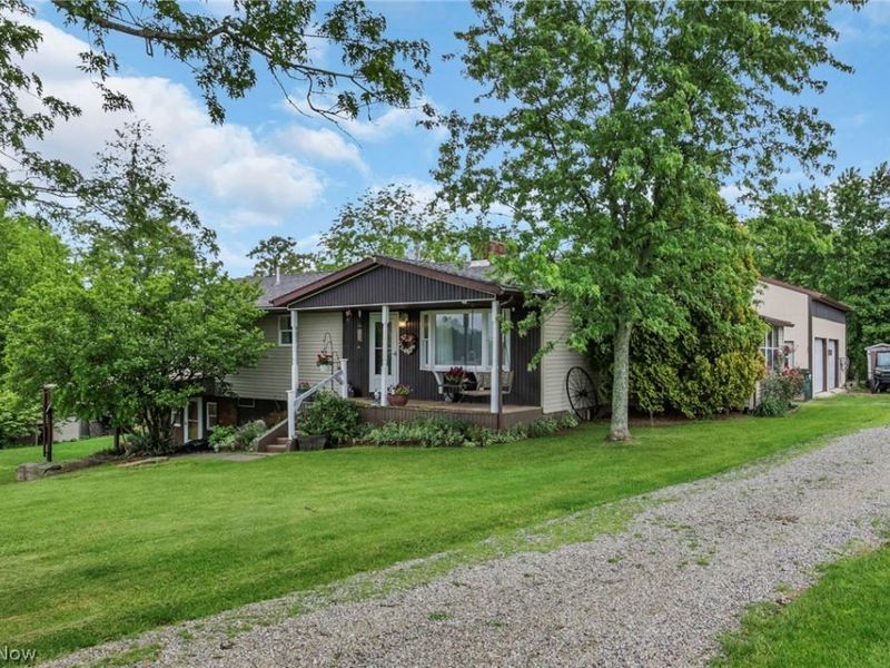 795 Rustic Ridge Road , Zanesville, OH 43701 Photo 2