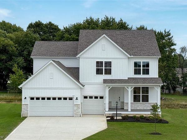3341 Robertas Way, Stow, OH 44224