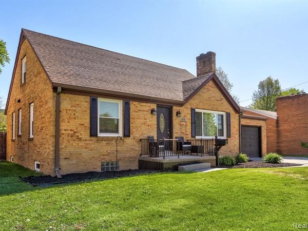 3036 Adams Avenue, Saginaw, MI 48602