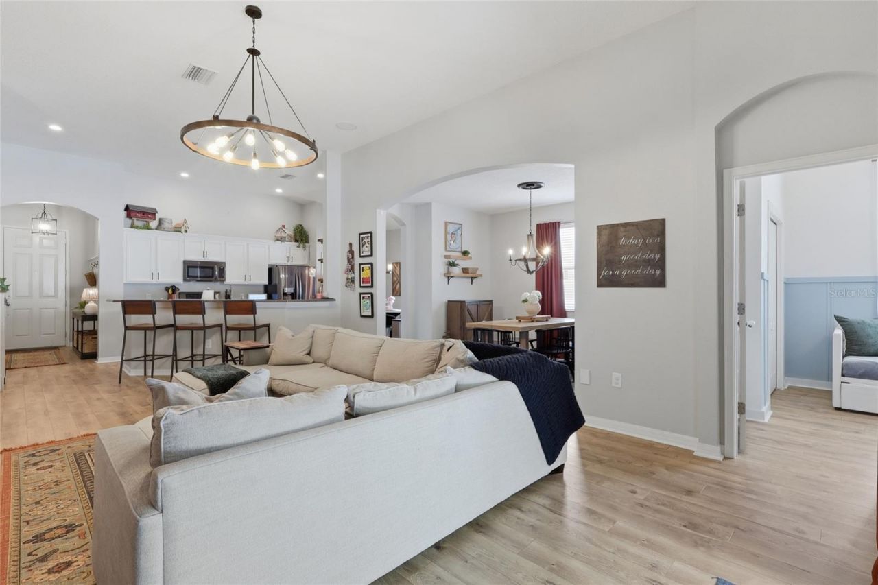 3722 Ashton Oaks Boulevard, Wesley Chapel, FL 33543 Photo