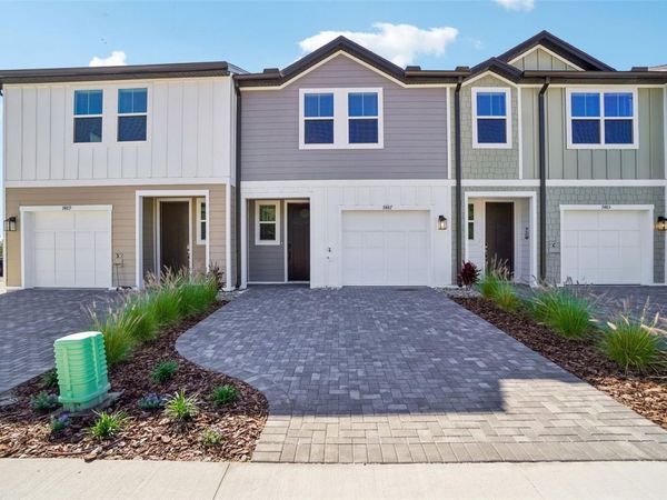 7487 DEER VALLEY CIRCLE , TAMPA, FL 33635