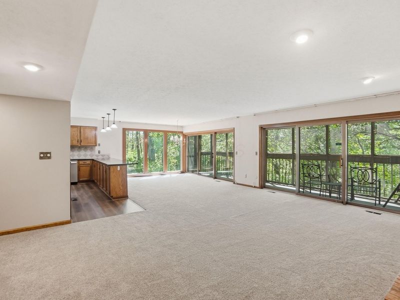3155 Griggsview Court , Columbus, OH 43221 Photo 11