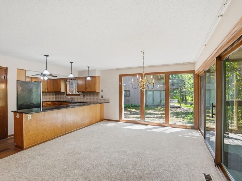 3155 Griggsview Court , Columbus, OH 43221 Photo 13