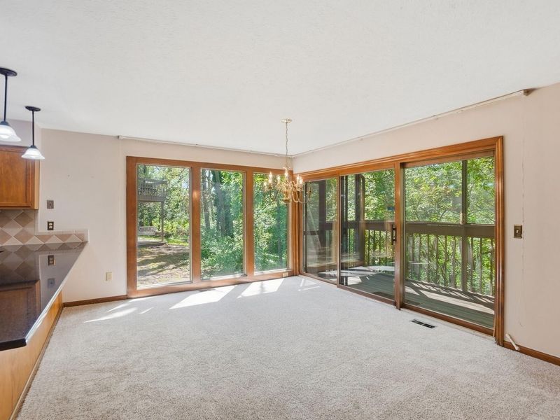 3155 Griggsview Court , Columbus, OH 43221 Photo 14