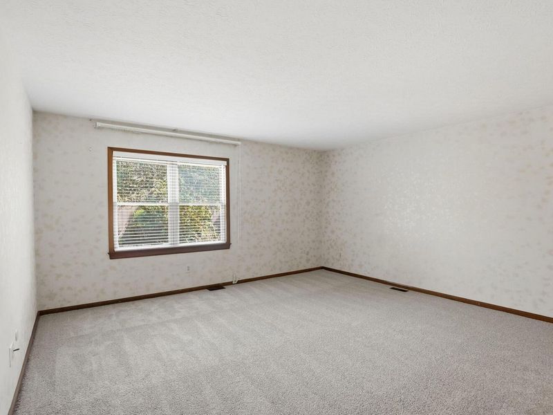 3155 Griggsview Court , Columbus, OH 43221 Photo 25