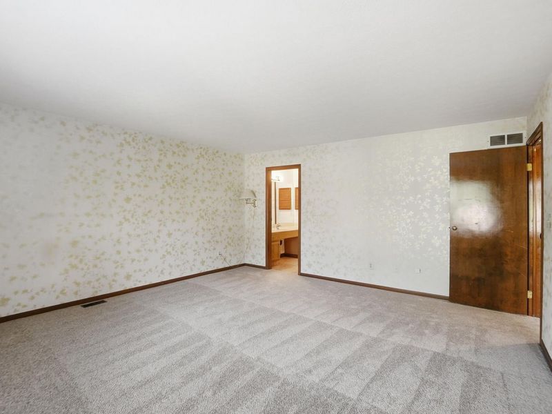 3155 Griggsview Court , Columbus, OH 43221 Photo 28