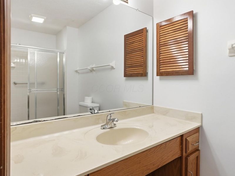 3155 Griggsview Court , Columbus, OH 43221 Photo 32