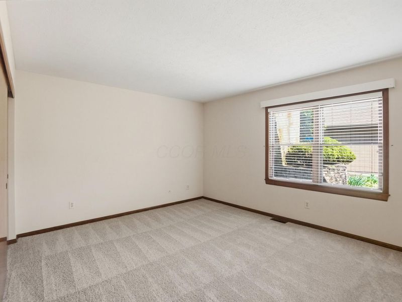 3155 Griggsview Court , Columbus, OH 43221 Photo 35