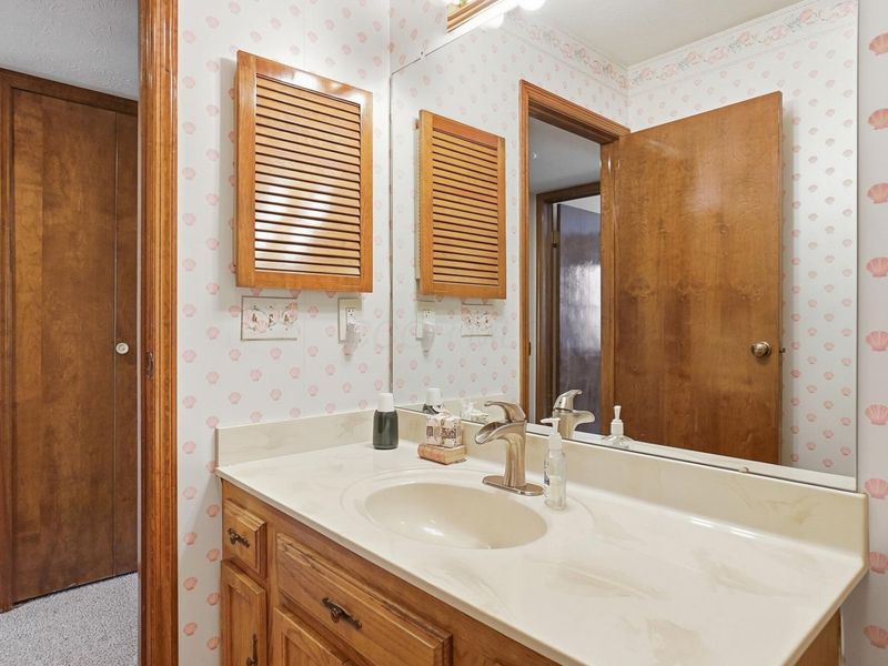 3155 Griggsview Court , Columbus, OH 43221 Photo 39