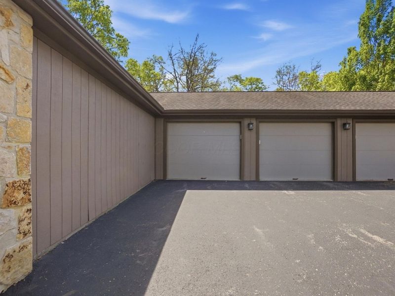 3155 Griggsview Court , Columbus, OH 43221 Photo 49