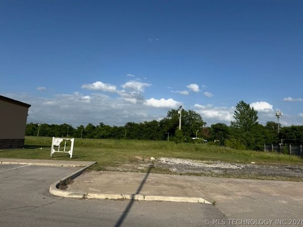 13743 US Hwy 75 , Glenpool, OK 74033