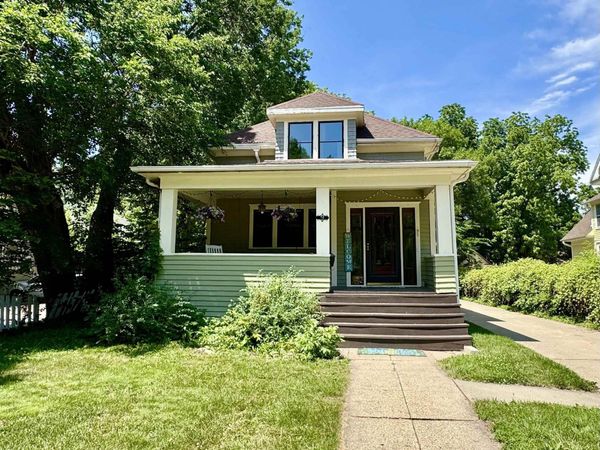 14 Willow St., Vermillion, SD 57069