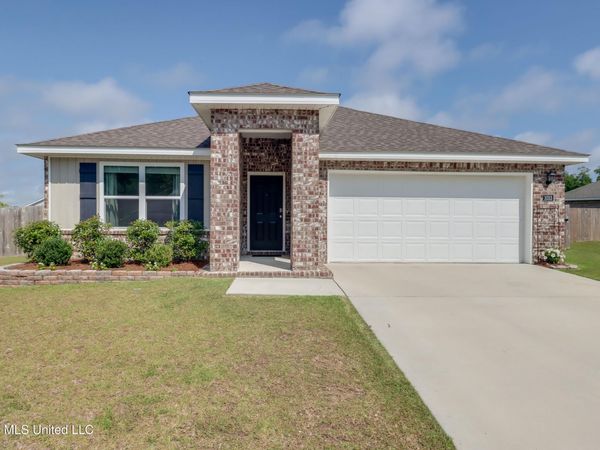 1033 Enclave Circle, Long Beach, MS 39560