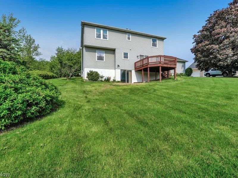 73 Lakecrest Boulevard , Hinckley, OH 44233 Photo 2