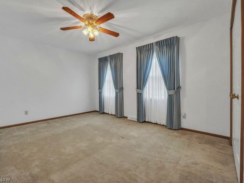73 Lakecrest Boulevard , Hinckley, OH 44233 Photo 27