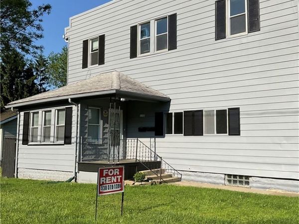 1102 Allendale Avenue , Akron, OH 44306