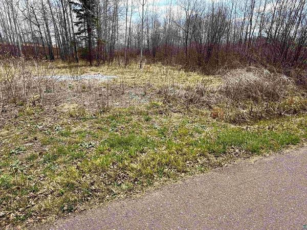 321 40th Ave E, Superior, WI 54880