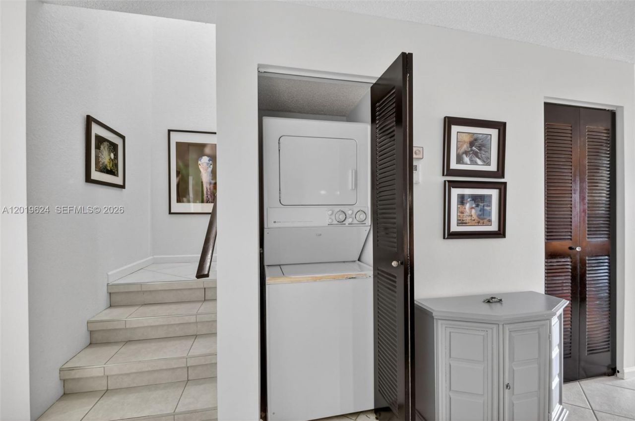 341 Waterside Dr , Unit 341, Hypoluxo, FL 33462 Photo