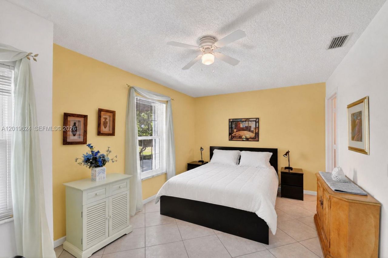 341 Waterside Dr , Unit 341, Hypoluxo, FL 33462 Photo