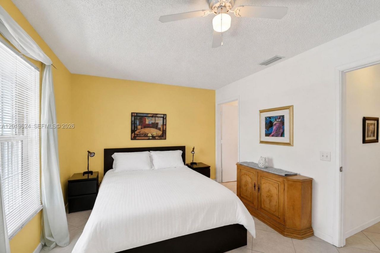 341 Waterside Dr , Unit 341, Hypoluxo, FL 33462 Photo