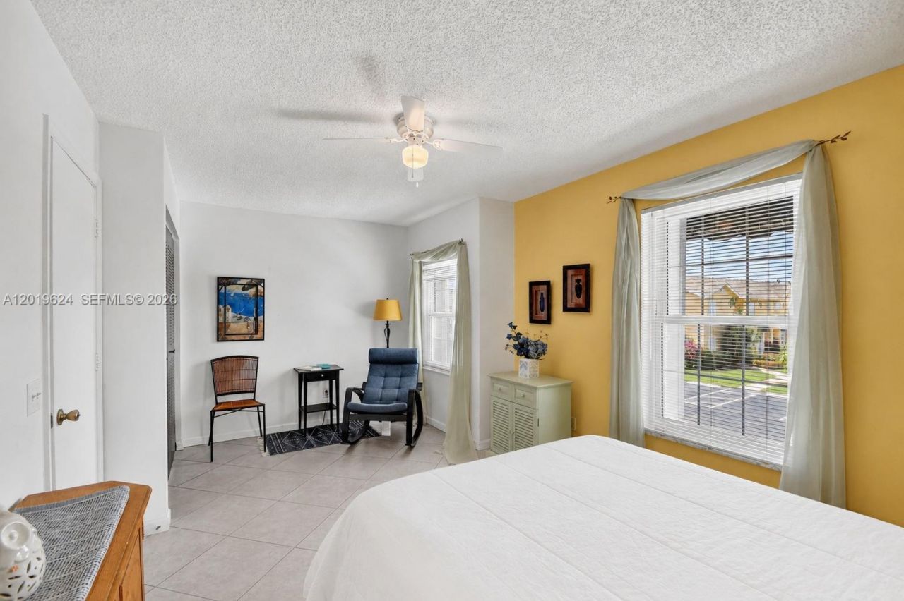 341 Waterside Dr , Unit 341, Hypoluxo, FL 33462 Photo