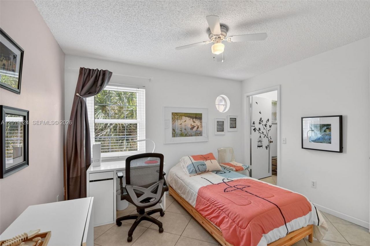 341 Waterside Dr , Unit 341, Hypoluxo, FL 33462 Photo