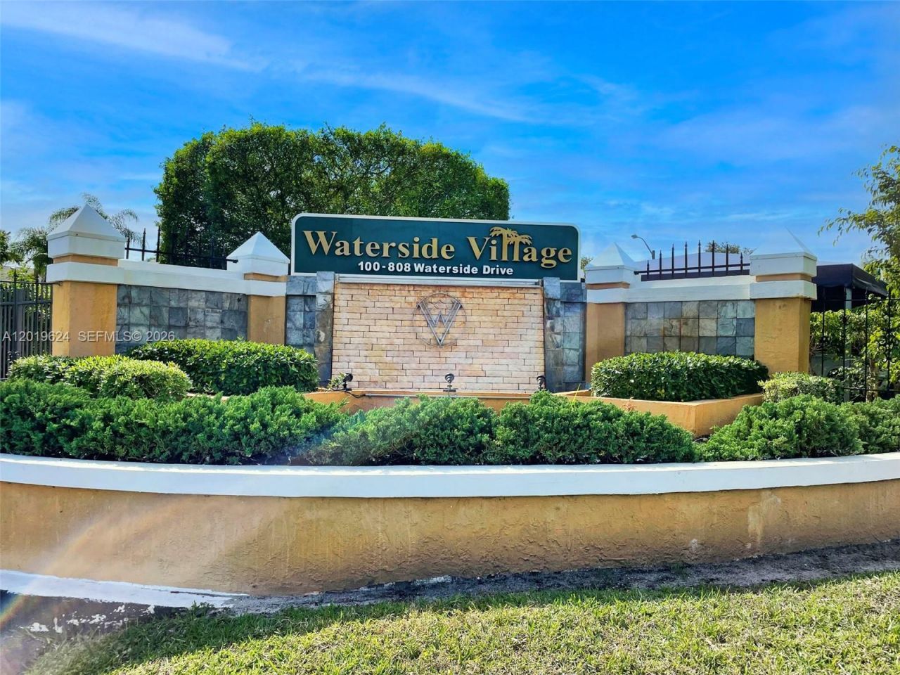 341 Waterside Dr , Unit 341, Hypoluxo, FL 33462 Photo