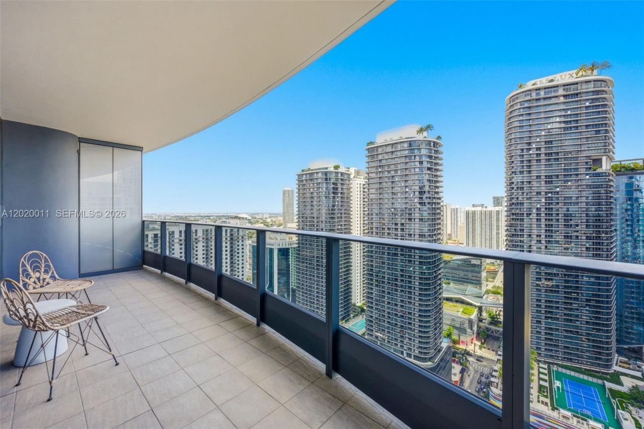 1000 Brickell Plz , Unit 4014, Miami, FL 33131 Photo