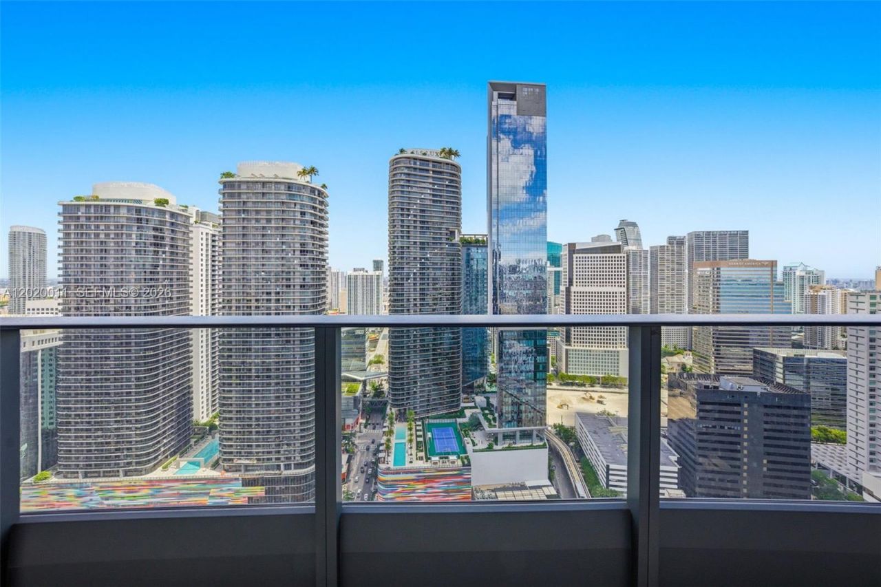 1000 Brickell Plz , Unit 4014, Miami, FL 33131 Photo