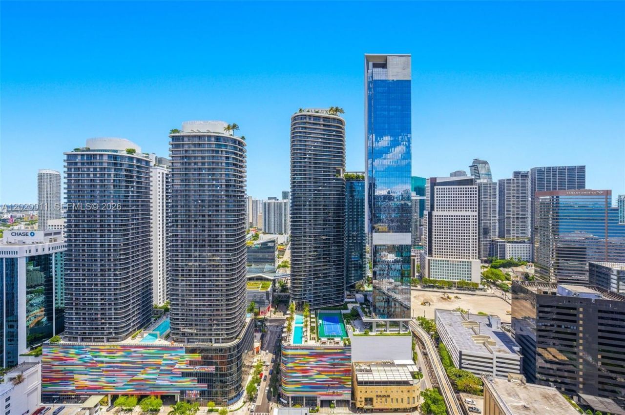 1000 Brickell Plz , Unit 4014, Miami, FL 33131 Photo