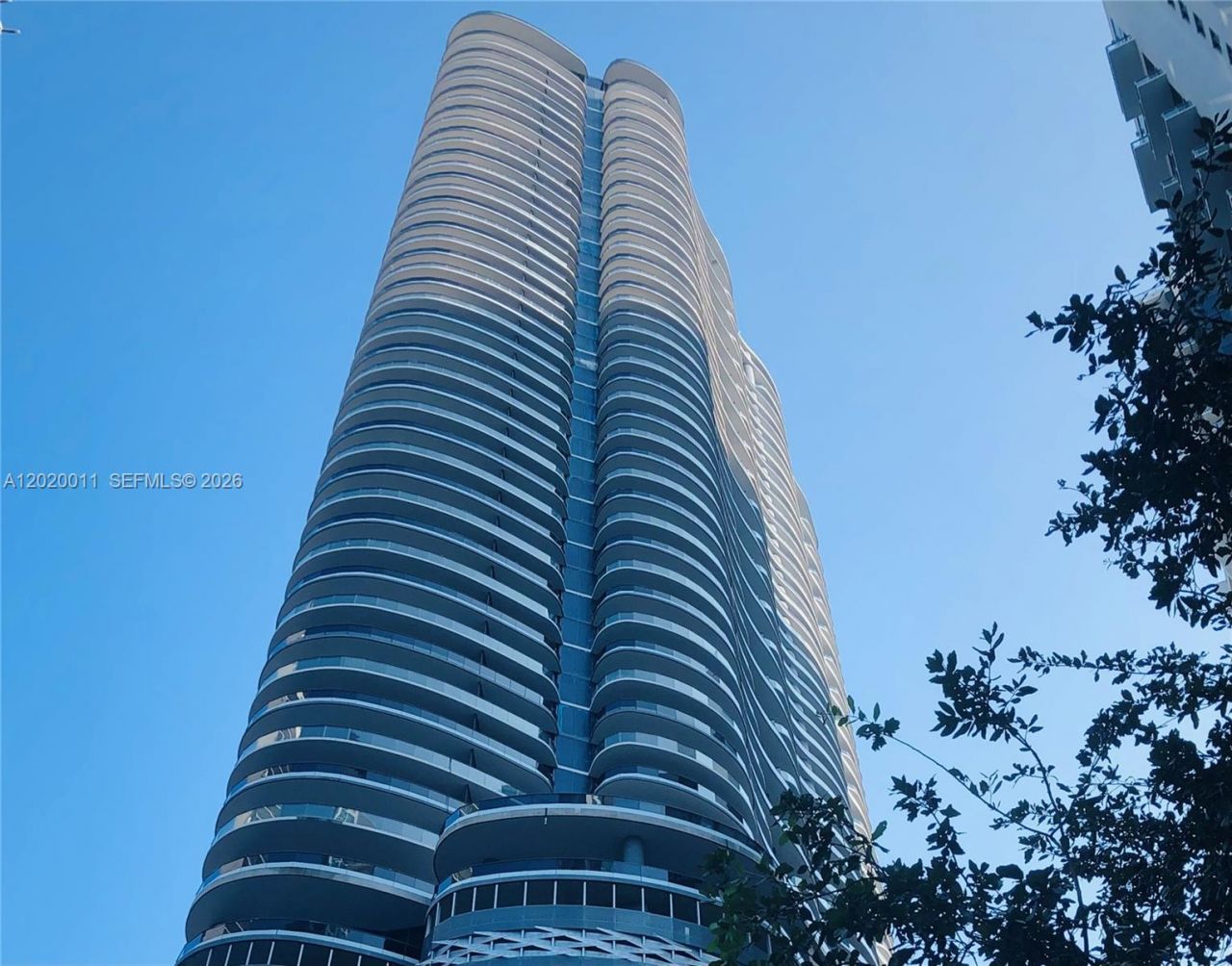 1000 Brickell Plz , Unit 4014, Miami, FL 33131 Photo