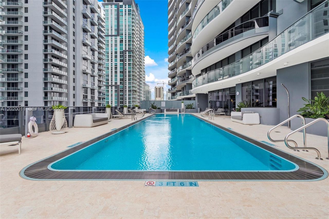 1000 Brickell Plz , Unit 4014, Miami, FL 33131 Photo