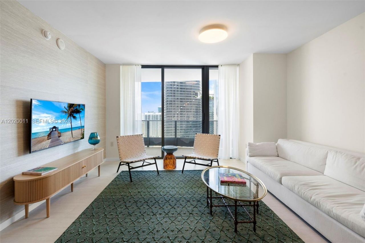 1000 Brickell Plz , Unit 4014, Miami, FL 33131 Photo
