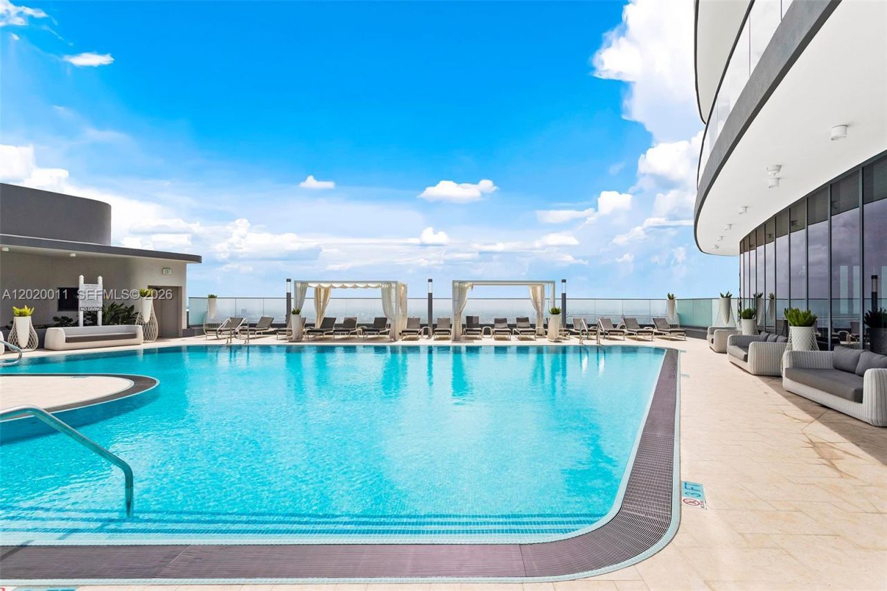 1000 Brickell Plz , Unit 4014, Miami, FL 33131 Photo