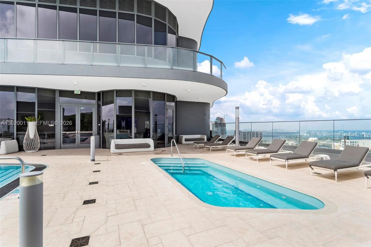 1000 Brickell Plz , Unit 4014, Miami, FL 33131 Photo