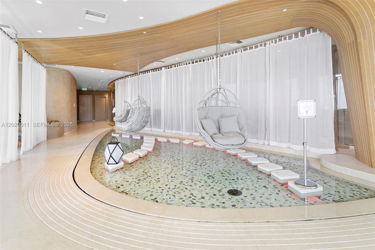 1000 Brickell Plz , Unit 4014, Miami, FL 33131 Photo
