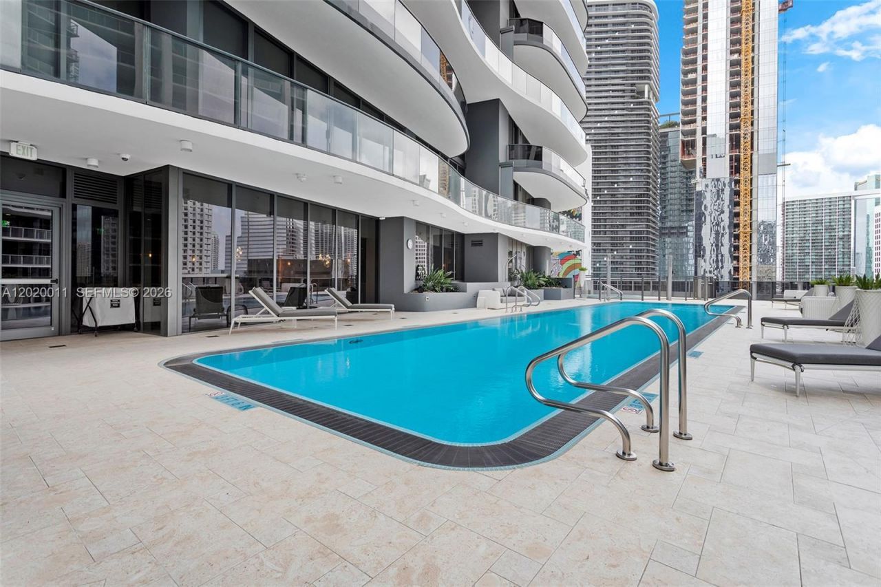 1000 Brickell Plz , Unit 4014, Miami, FL 33131 Photo