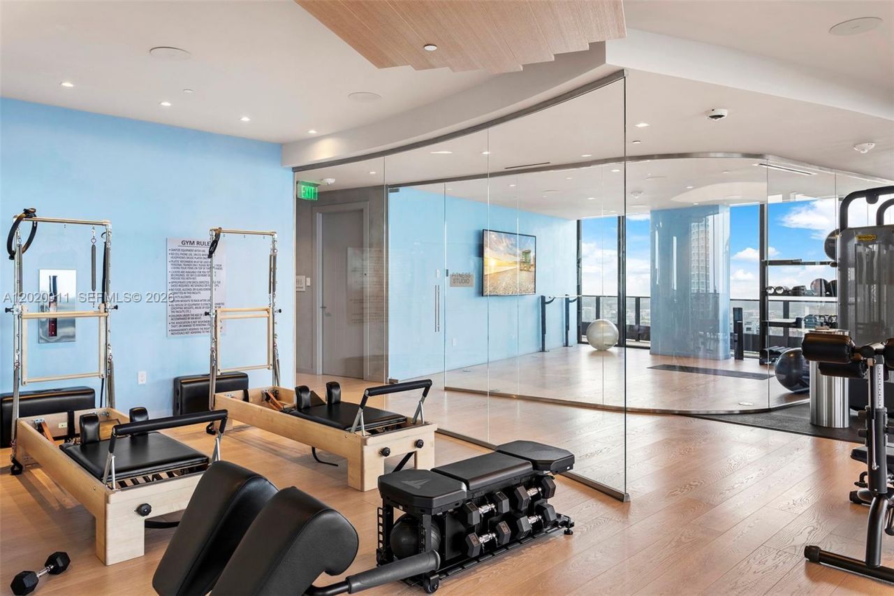 1000 Brickell Plz , Unit 4014, Miami, FL 33131 Photo
